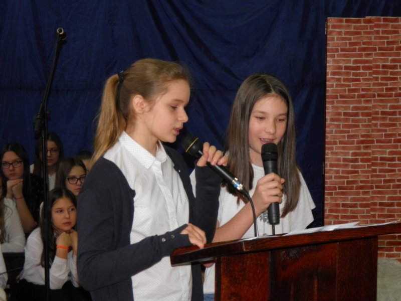 Przedstawienie "Niekochany"